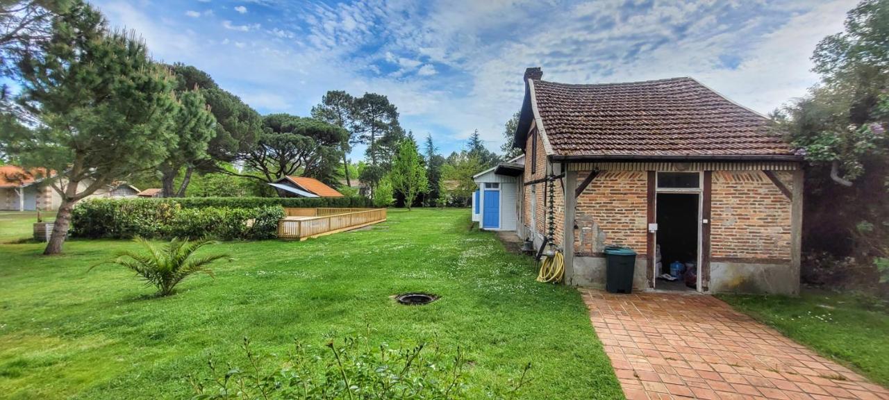 Charmante Maison Dans Les Landes X 10 Avec Piscine Et Salle D Escalade Lue Bagian luar foto